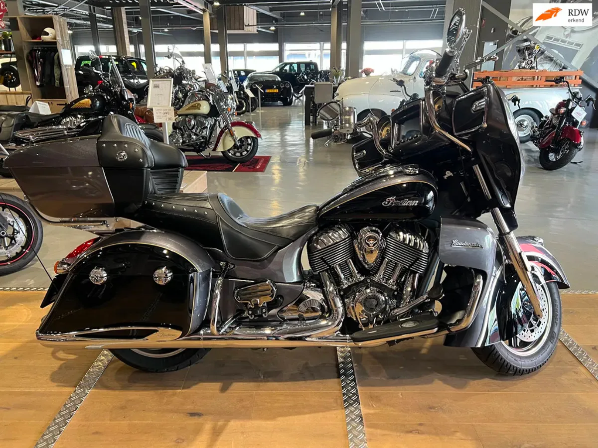 Indian 111 Roadmaster (2017) — foto 1
