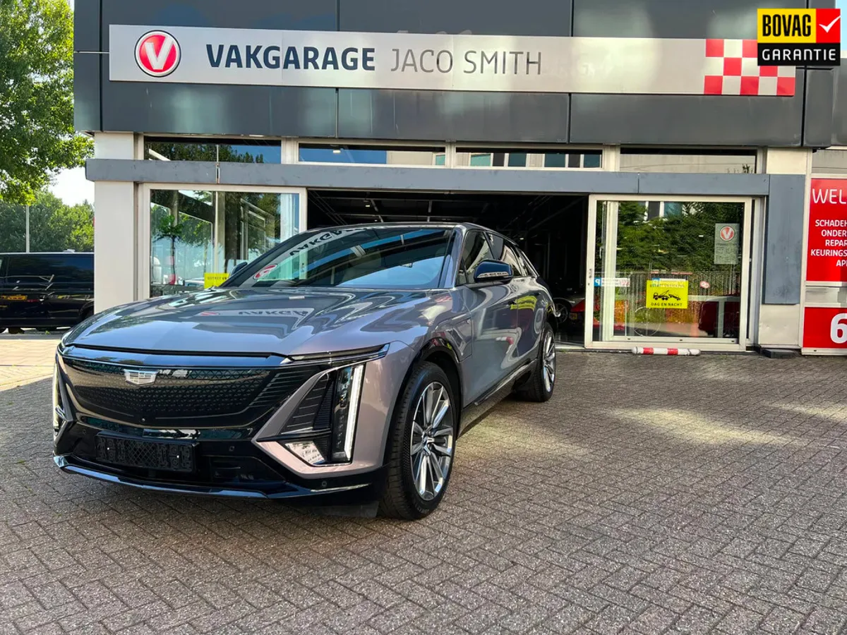 Cadillac Lyriq (2024) — foto 1