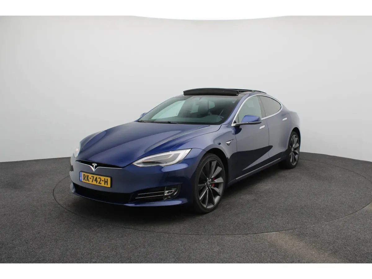 Tesla Model S (2017) — foto 1