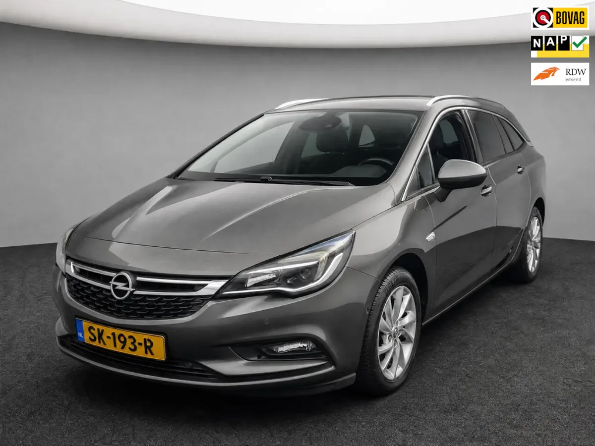 Opel Astra (2018) — foto 1
