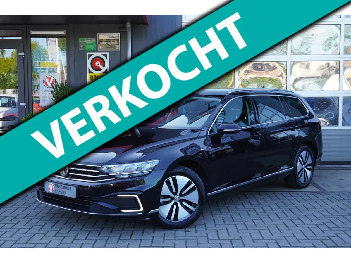 Volkswagen Passat (2020) — foto 1
