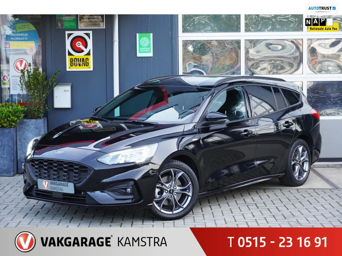 Ford Focus (2021) — foto 1