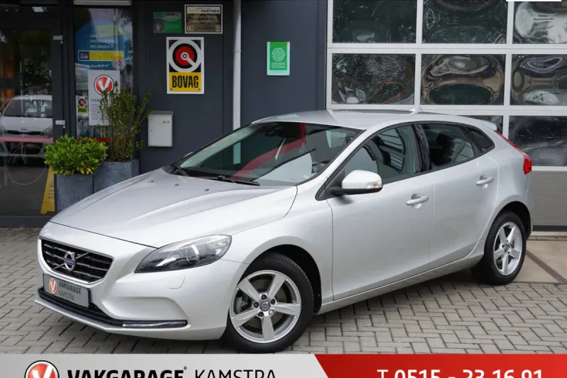 Volvo V40 (2015)