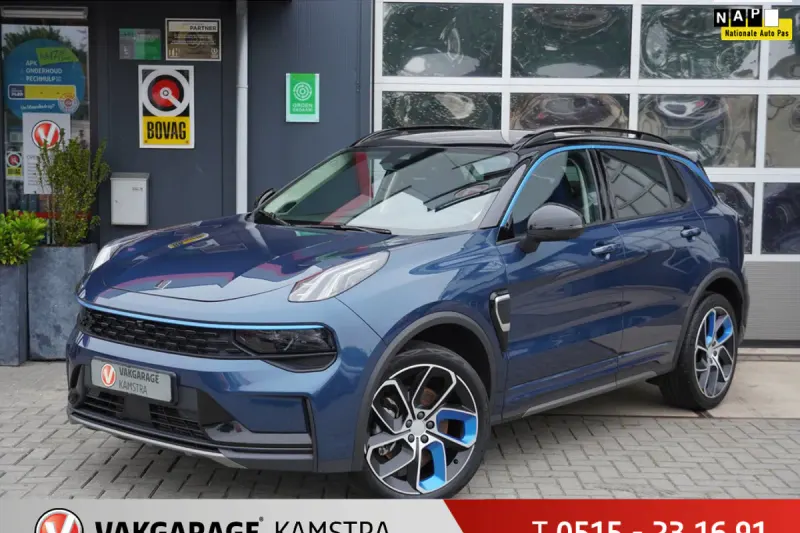 Lynk & Co 01 (2022)