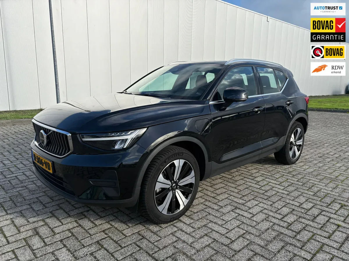 Volvo XC40 (2022) — foto 1