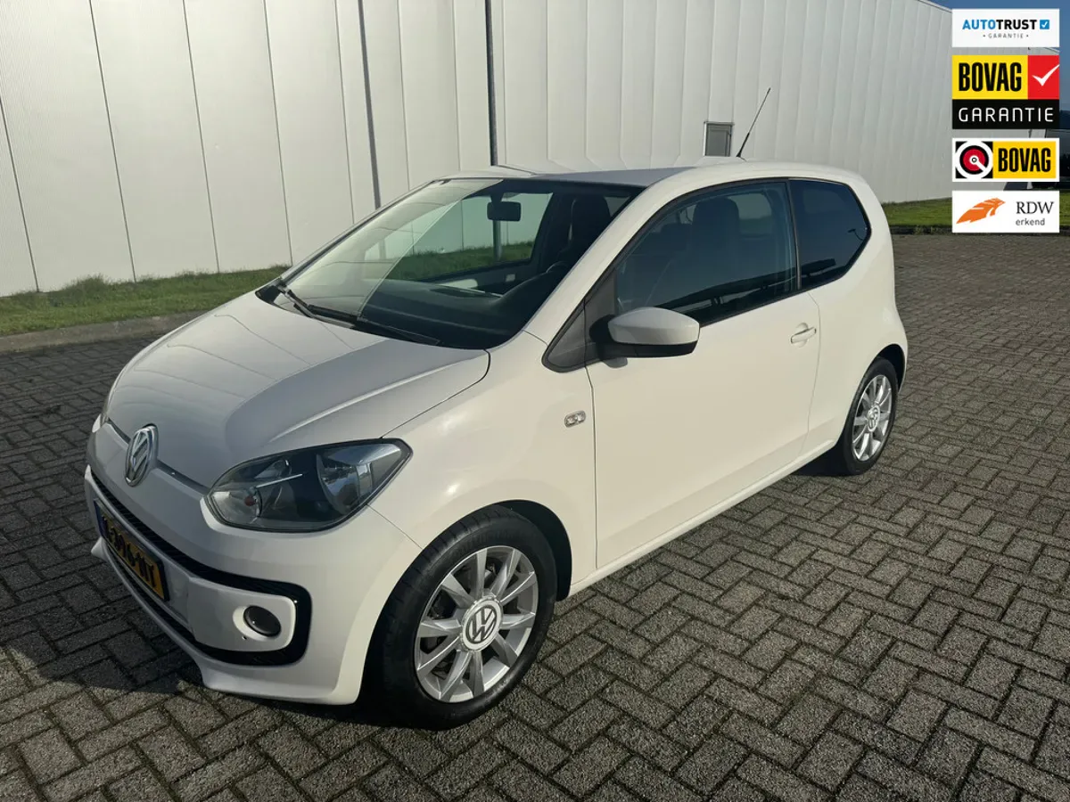 Volkswagen Up! (2012) — foto 1
