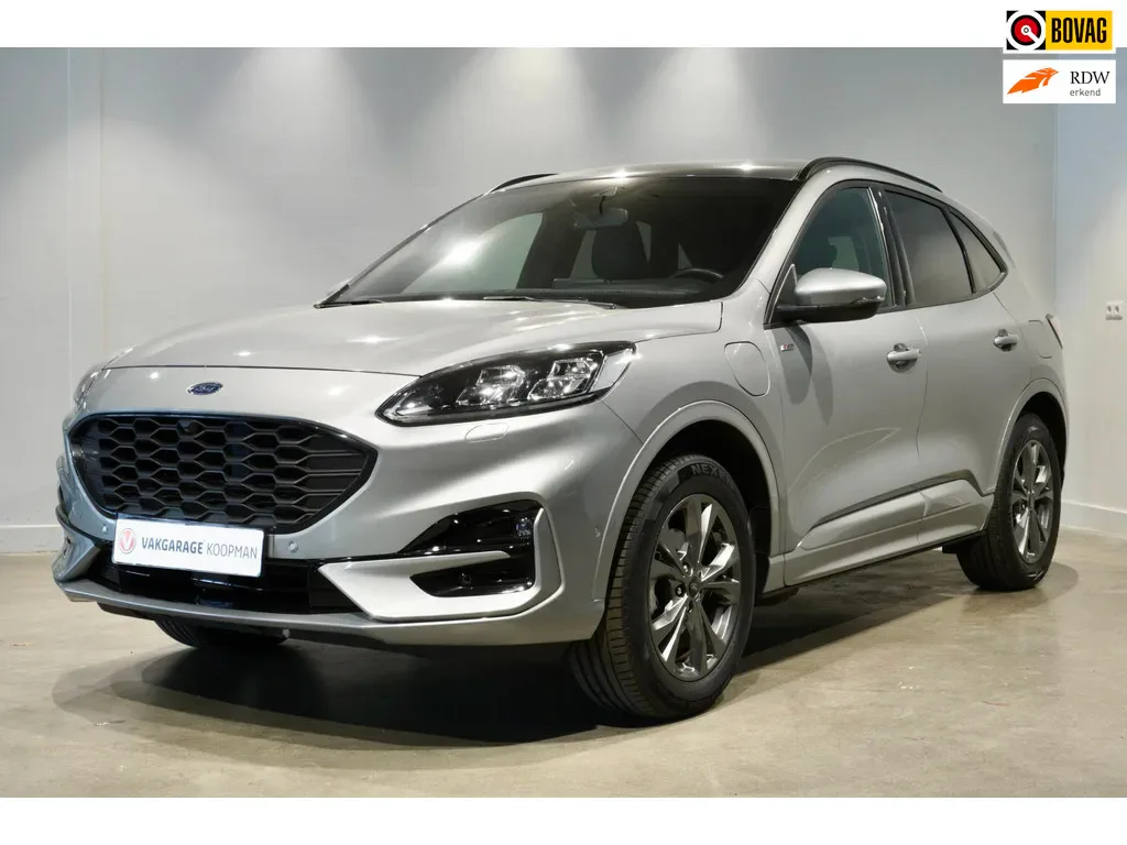 Ford Kuga (2023) — foto 1