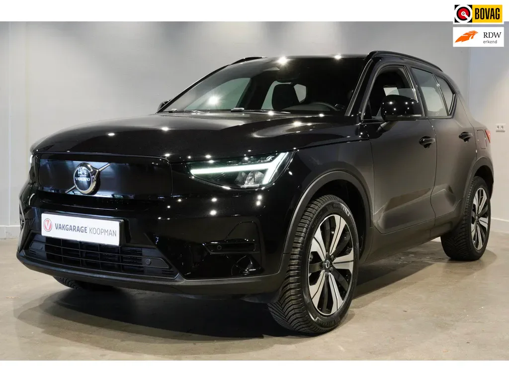 Volvo XC40 (2023) — foto 1