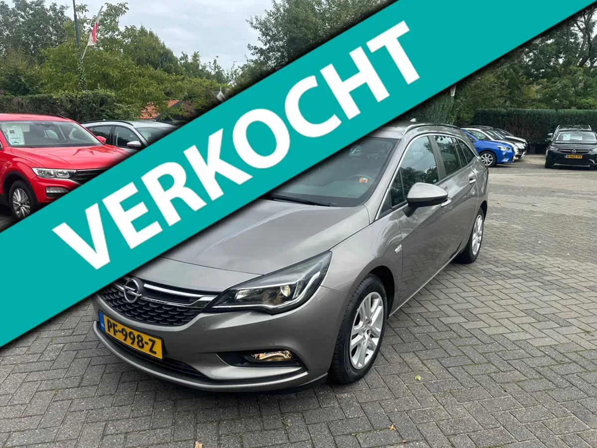 Opel Astra (2017) — foto 1