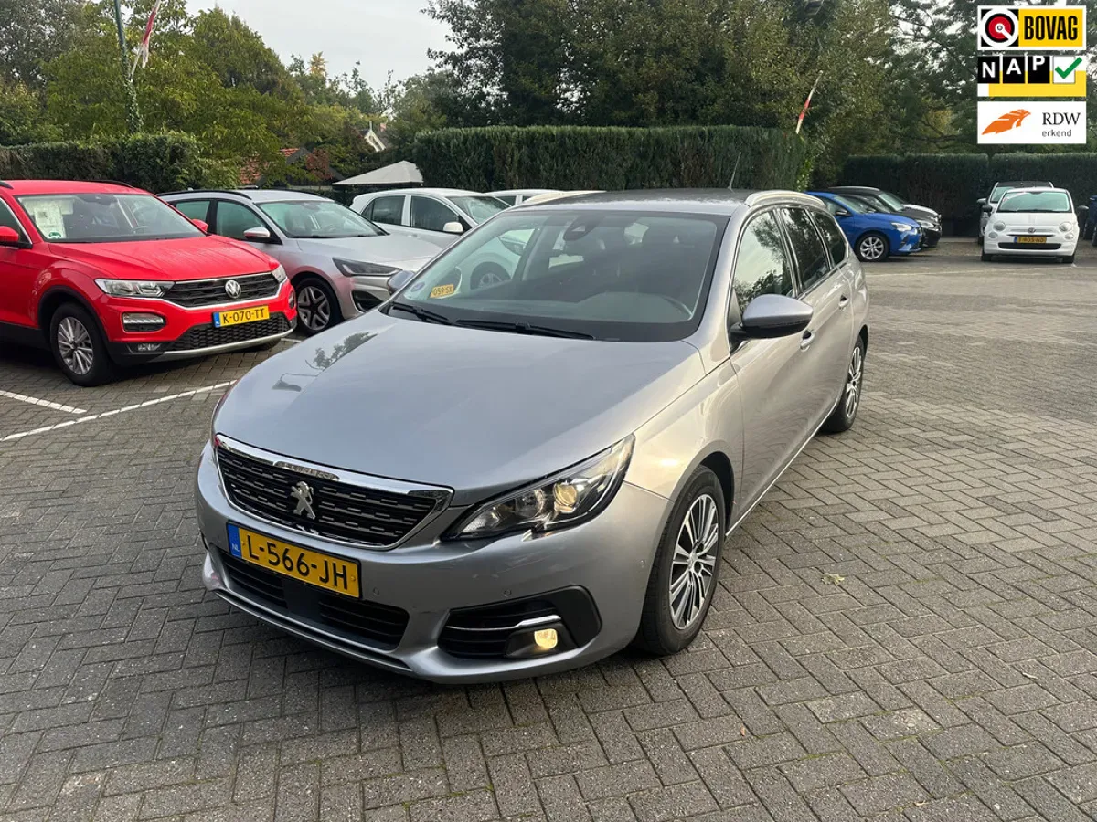 Peugeot 308 (2021) — foto 1
