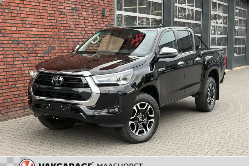 Toyota Hilux (2024)