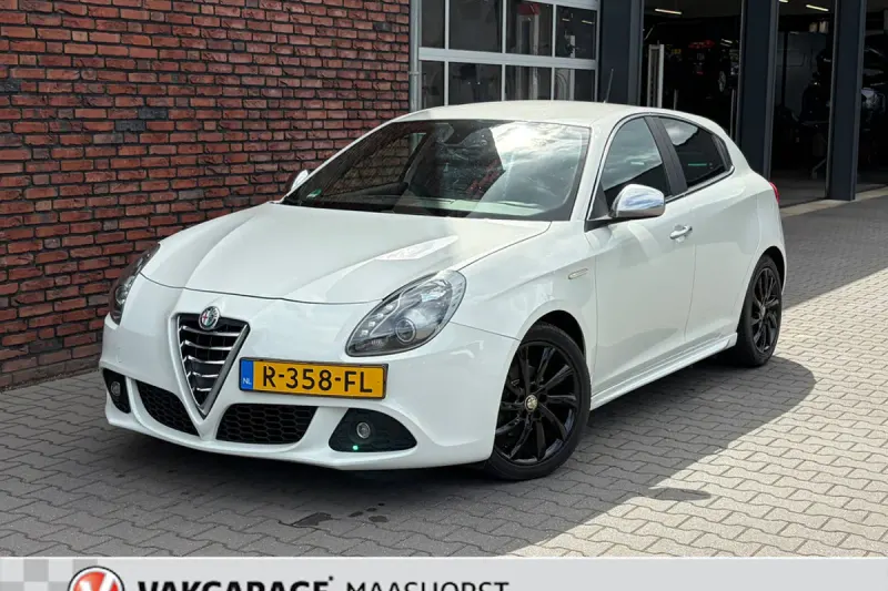 Alfa Romeo Giulietta (2012)