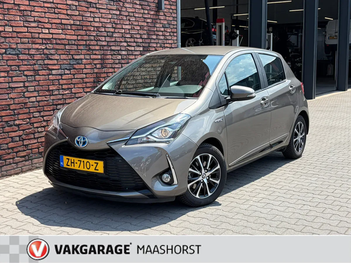 Toyota Yaris (2018) — foto 1