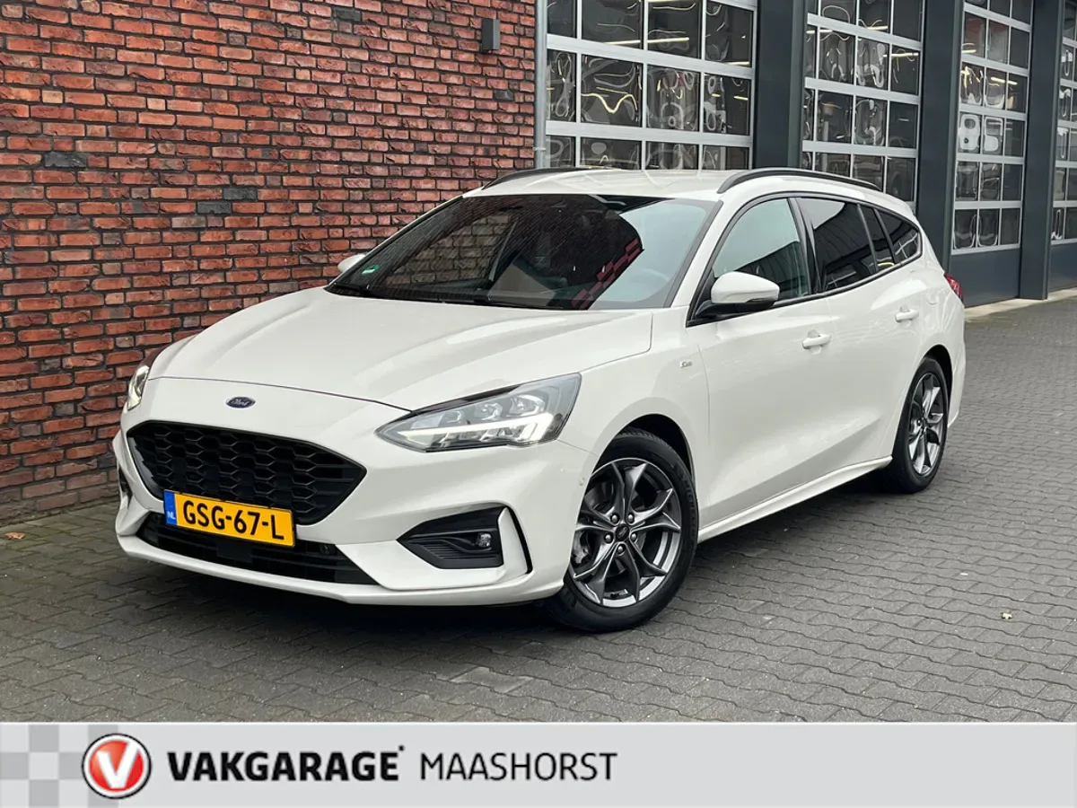 Ford Focus (2021) — foto 1