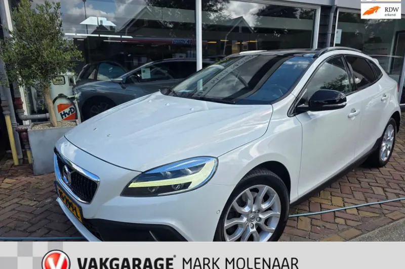 Volvo V40 Cross Country (2018)