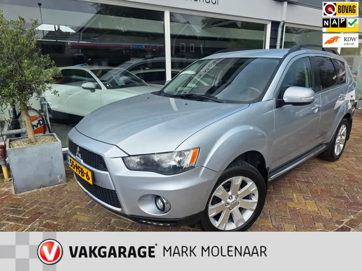 Mitsubishi Outlander (2011) — foto 1