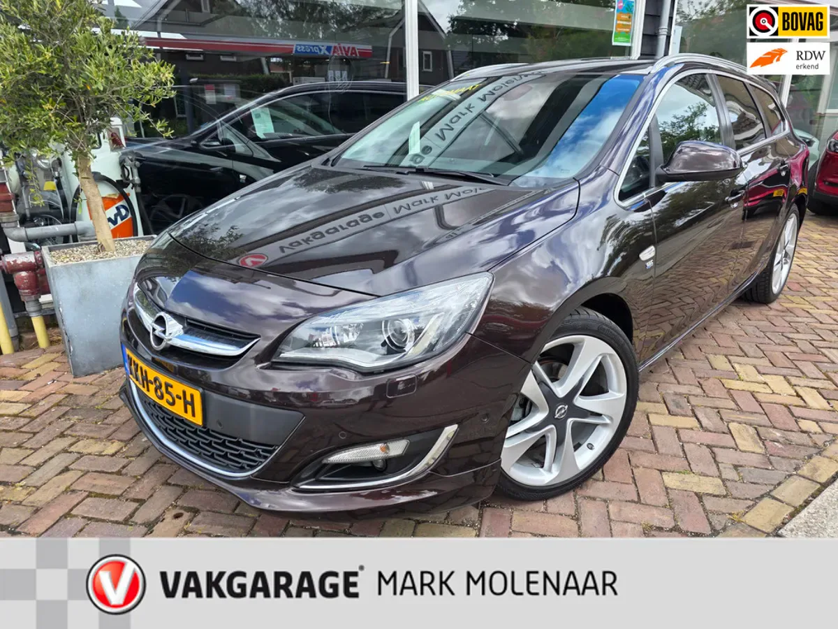 Opel Astra (2015) — foto 1
