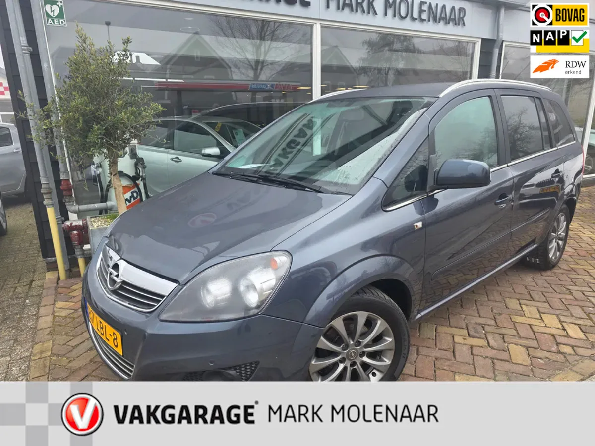 Opel Zafira (2010) — foto 1