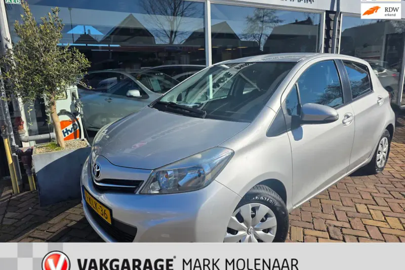 Toyota Yaris (2013)
