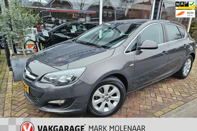 Opel Astra (2015)