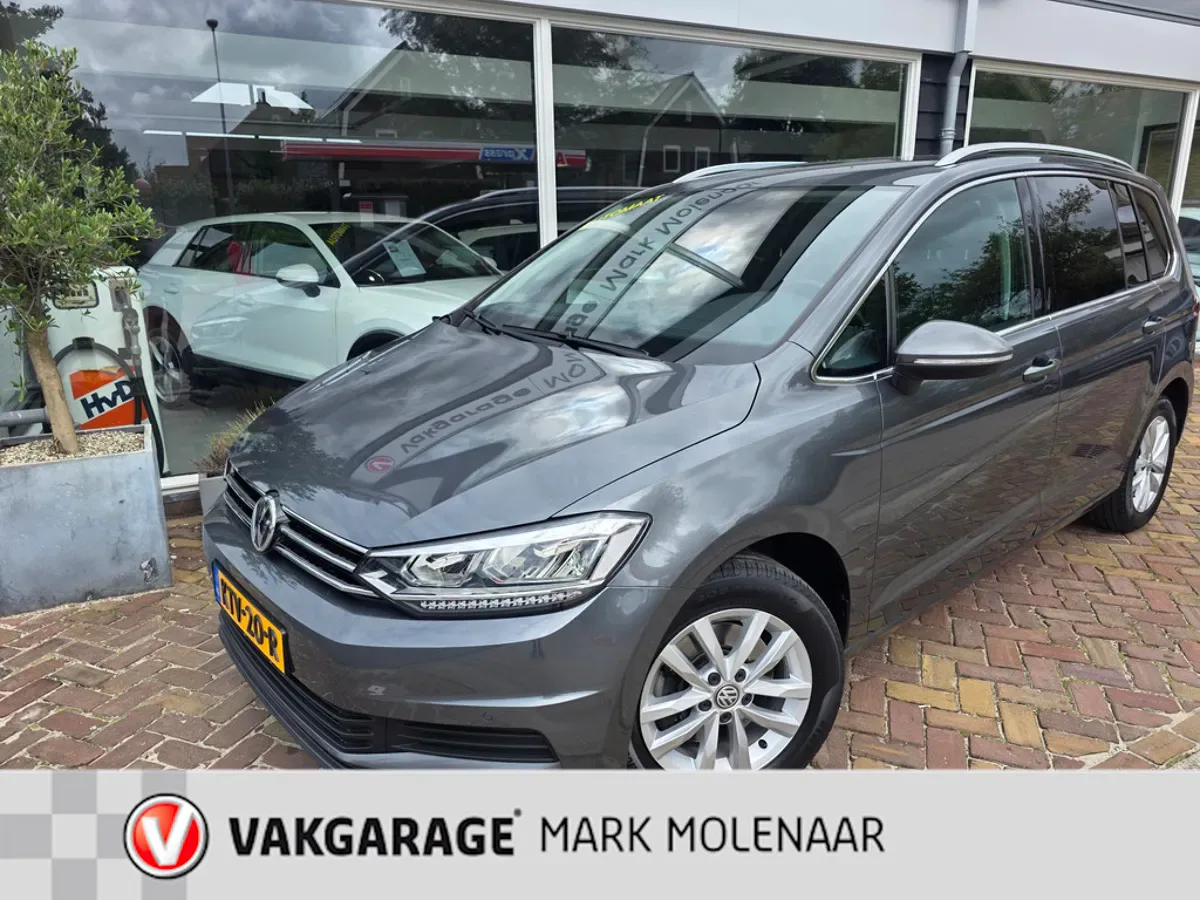 Volkswagen Touran (2019) — foto 1
