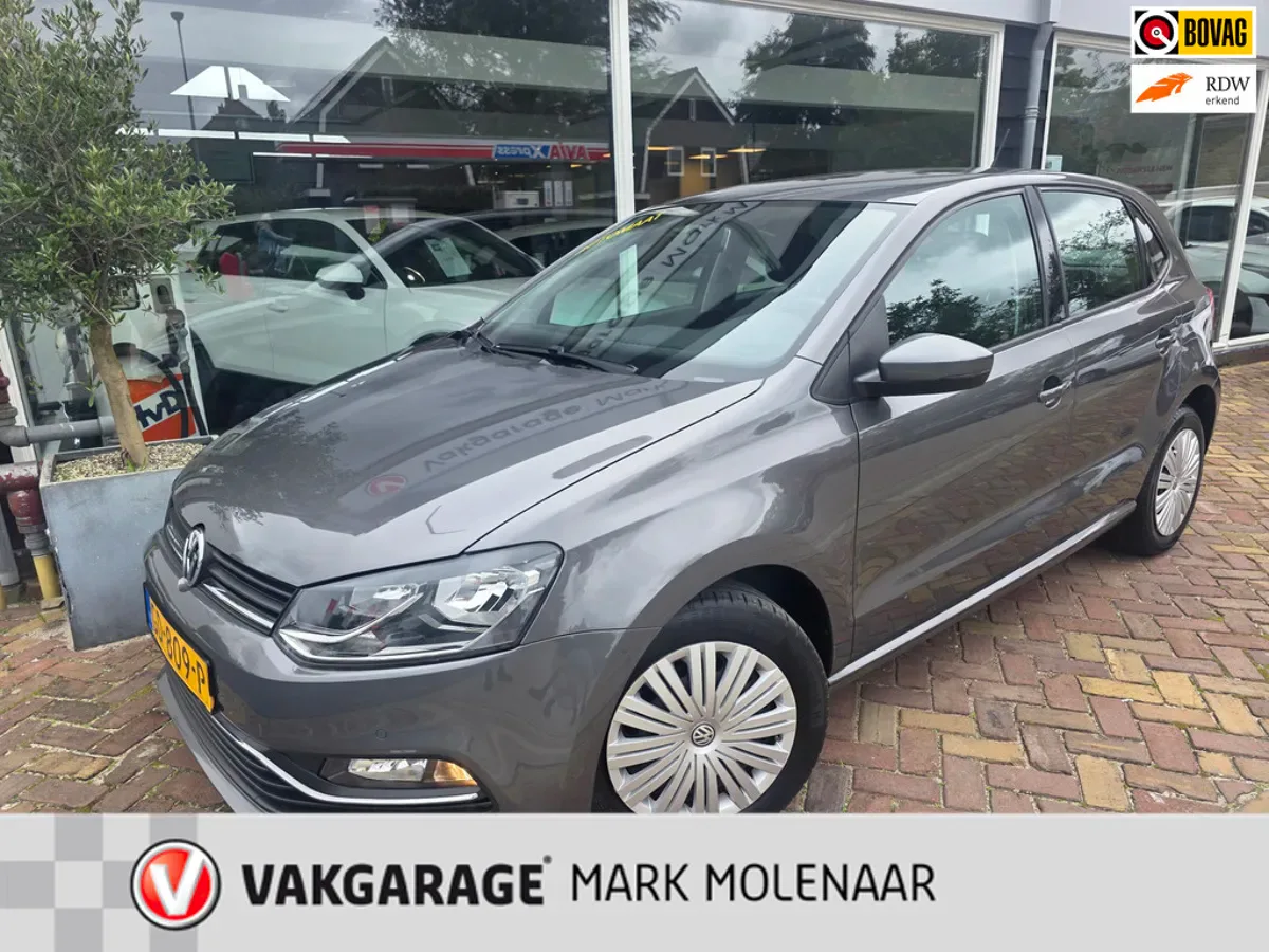 Volkswagen Polo (2015) — foto 1