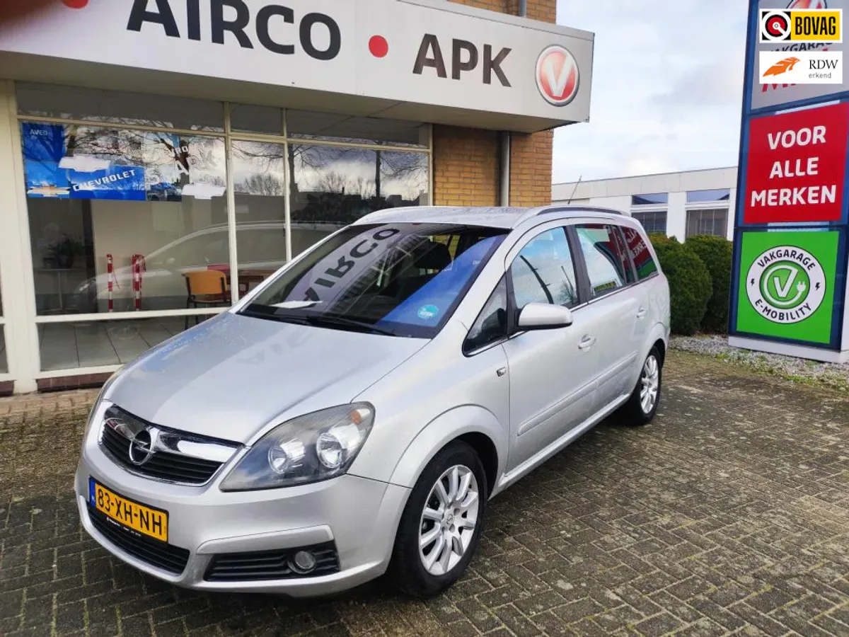 Opel Zafira (2006) — foto 1