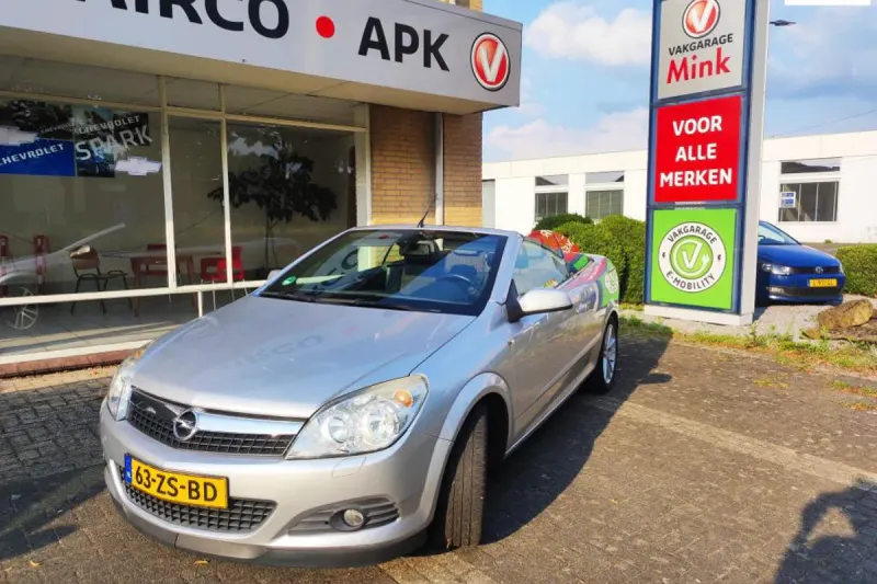 Opel Astra (2008)