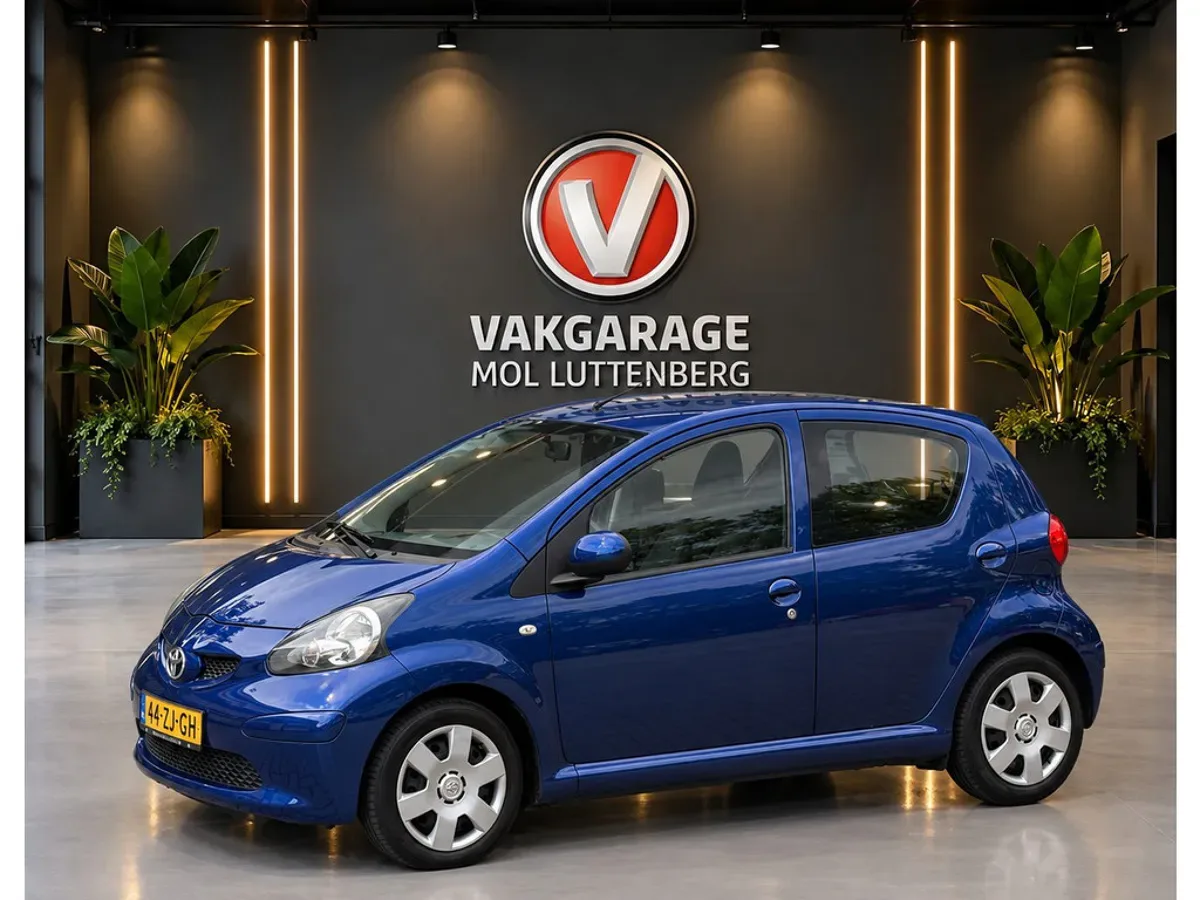 Toyota Aygo (2008) — foto 1