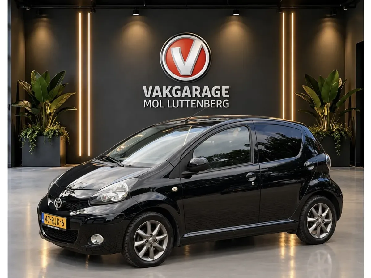 Toyota Aygo (2011) — foto 1