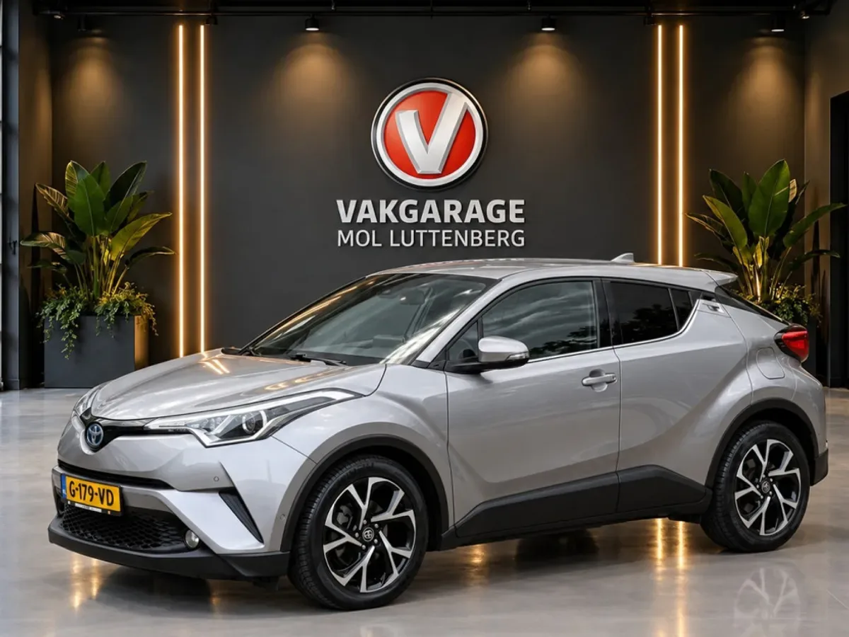 Toyota C-HR (2018) — foto 1