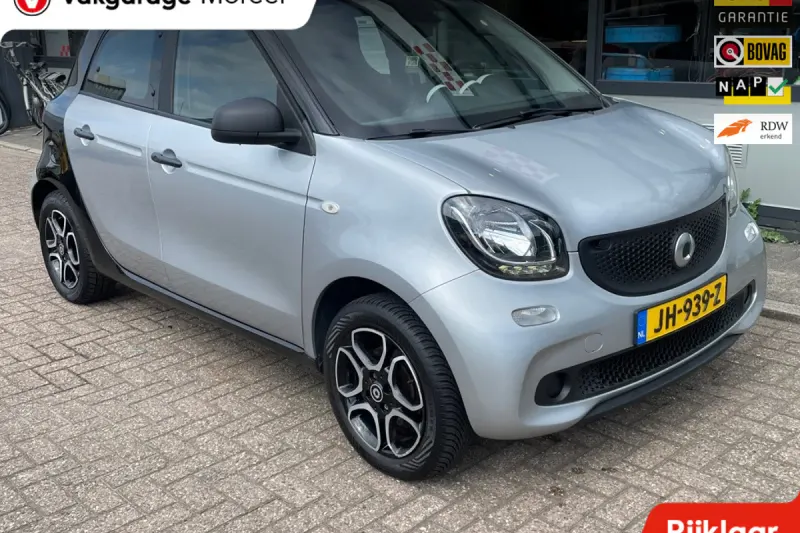 Smart ForFour (2016)