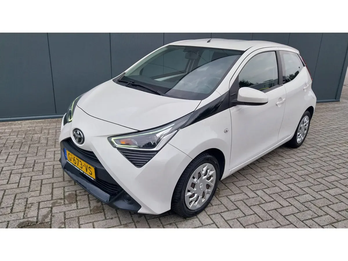 Toyota Aygo (2019) — foto 1