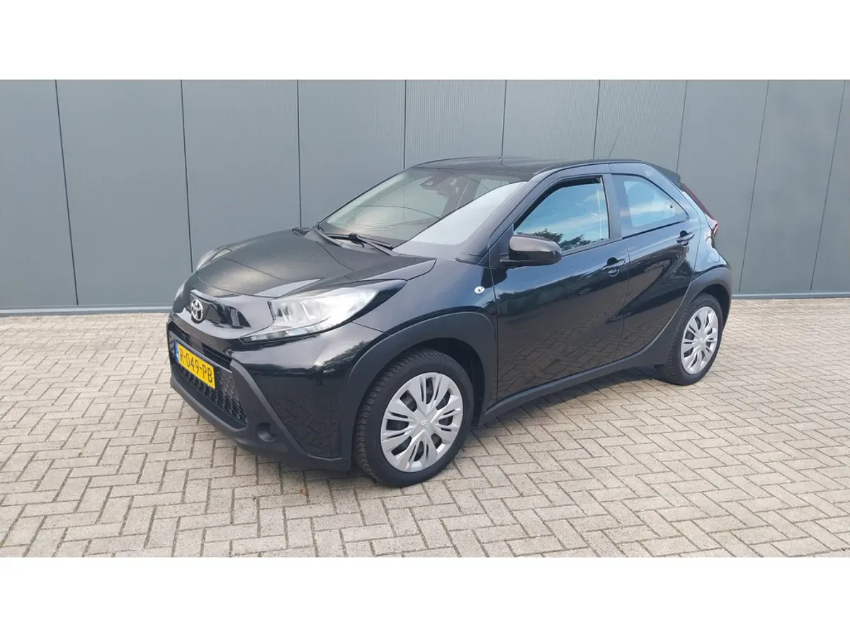 Toyota Aygo X (2023) — foto 1