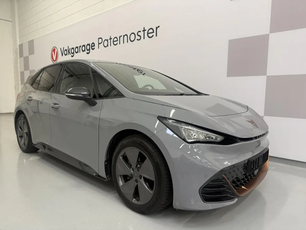 CUPRA Born (2024) — foto 1