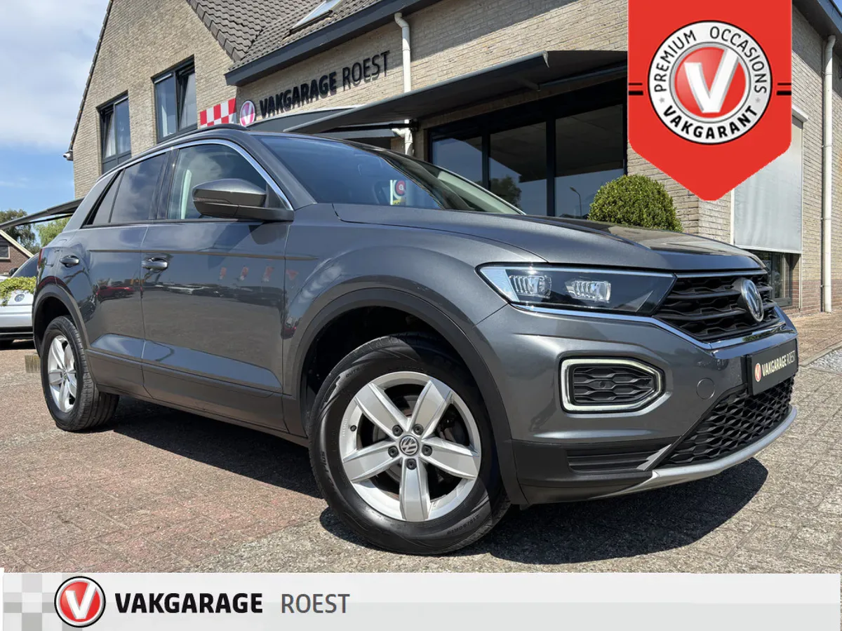 Volkswagen T-Roc (2018) — foto 1