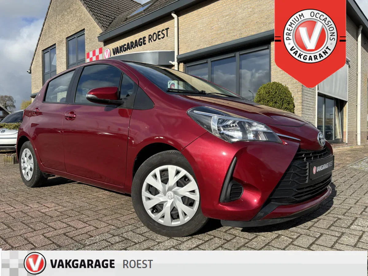 Toyota Yaris (2018) — foto 1