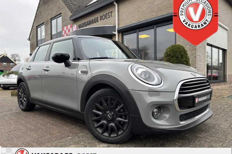 MINI Cooper (2021)