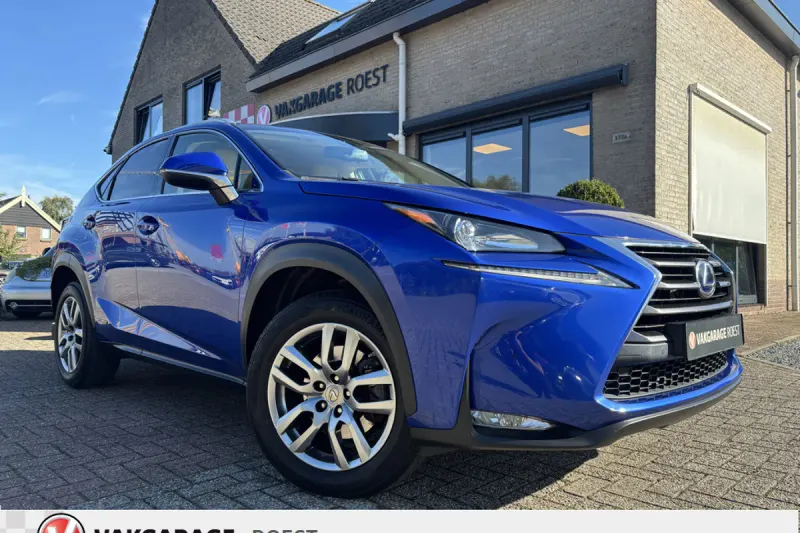 Lexus NX (2016)