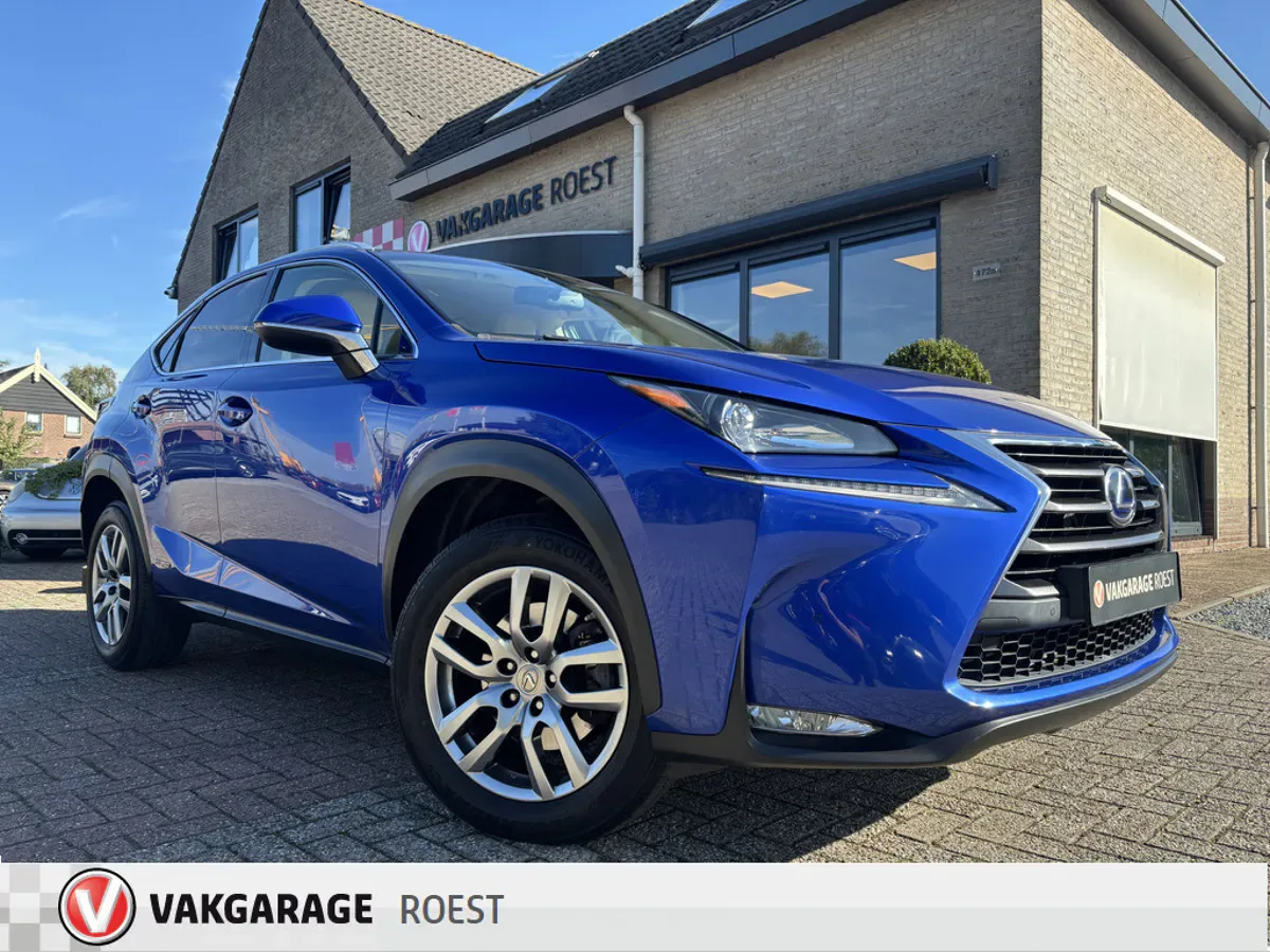 Lexus NX (2016) — foto 1