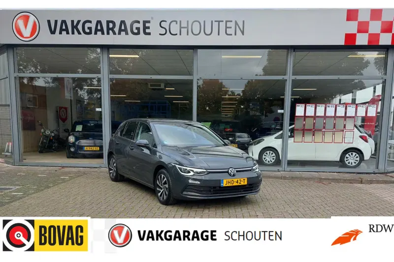 Volkswagen Golf (2022)