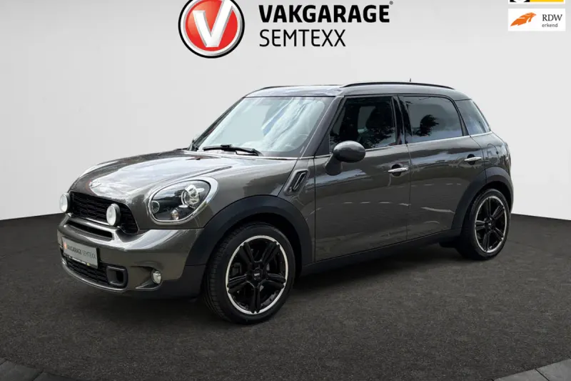 MINI Countryman (2012)