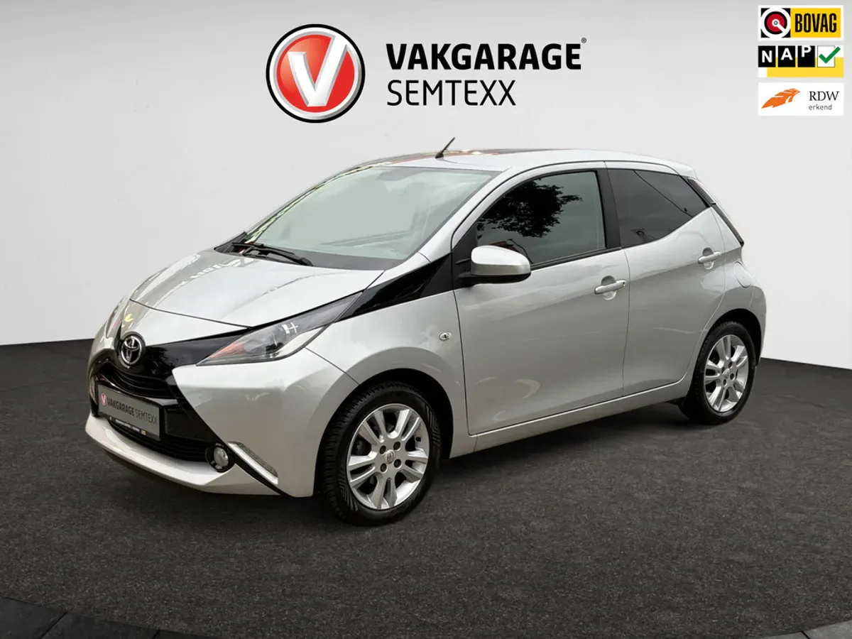 Toyota Aygo (2017) — foto 1
