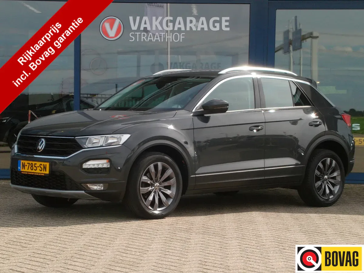 Volkswagen T-Roc (2022) — foto 1