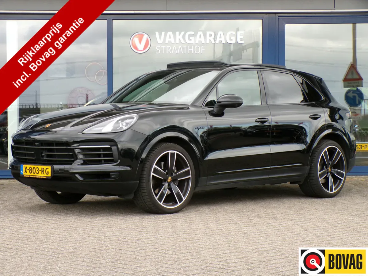 Porsche Cayenne (2023) — foto 1