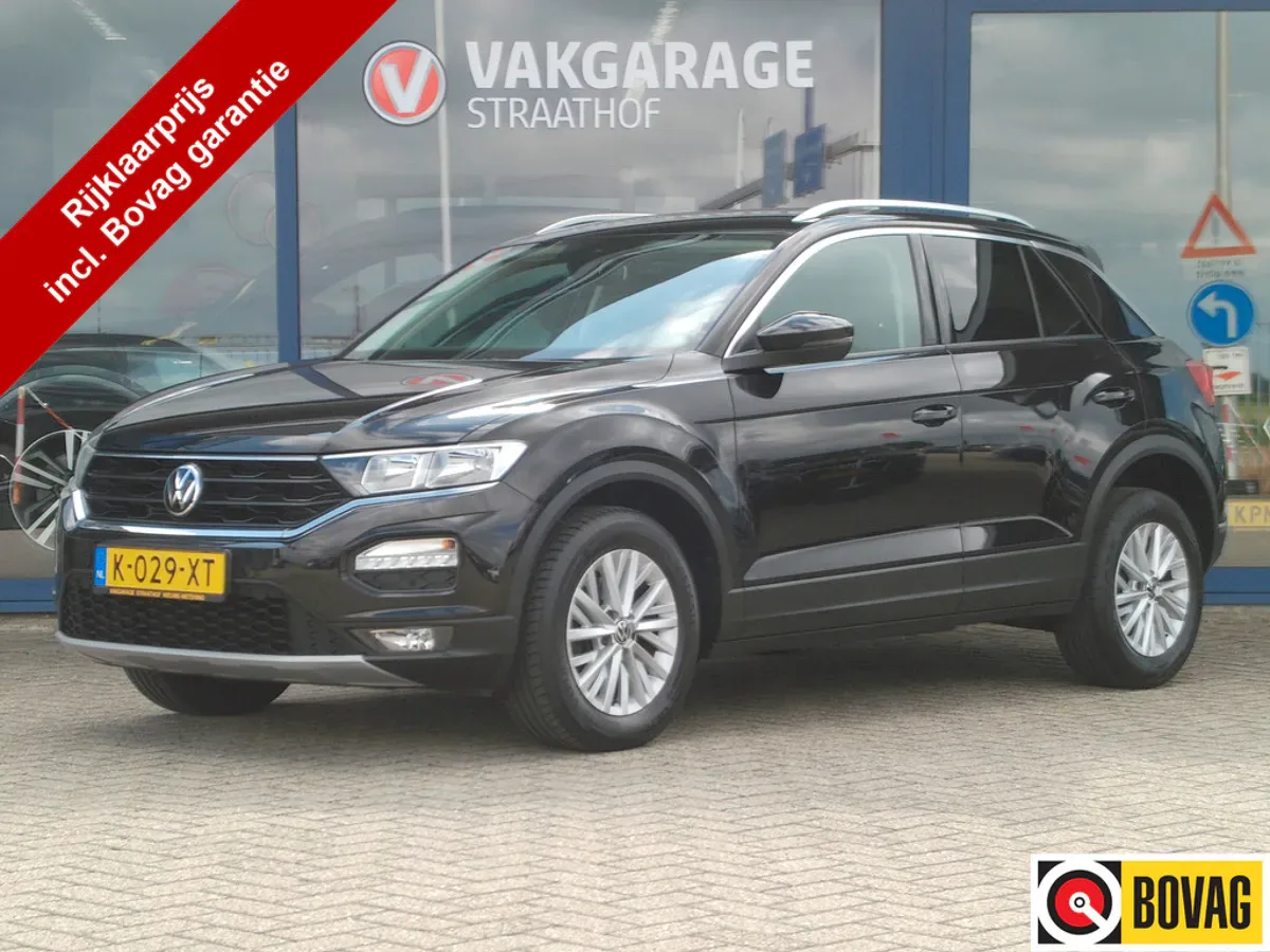 Volkswagen T-Roc (2021) — foto 1