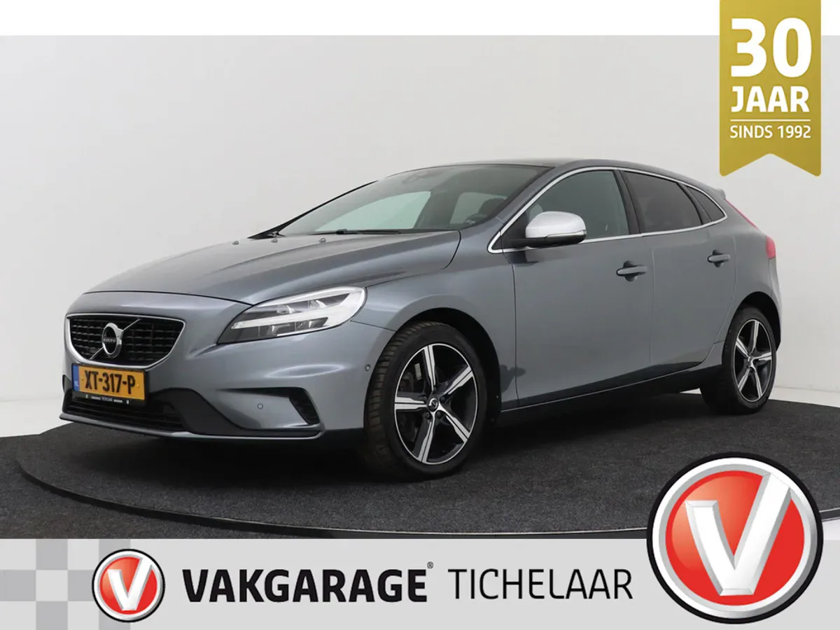 Volvo V40 (2019) — foto 1