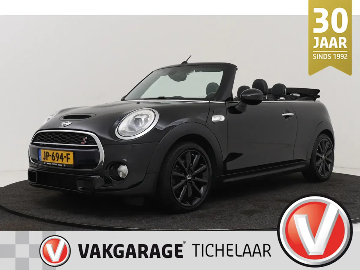 MINI Cabrio (2016) — foto 1