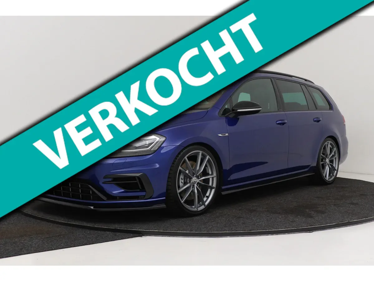 Volkswagen Golf (2020) — foto 1