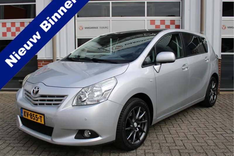 Toyota Verso (2012)
